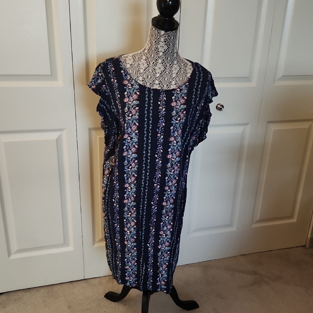 Old Navy Blue, White, and Pink Flutter Sleeve Midi Dress